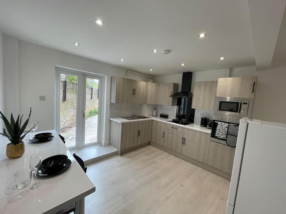 Ed Executive Ipswich Accommodation Extérieur photo